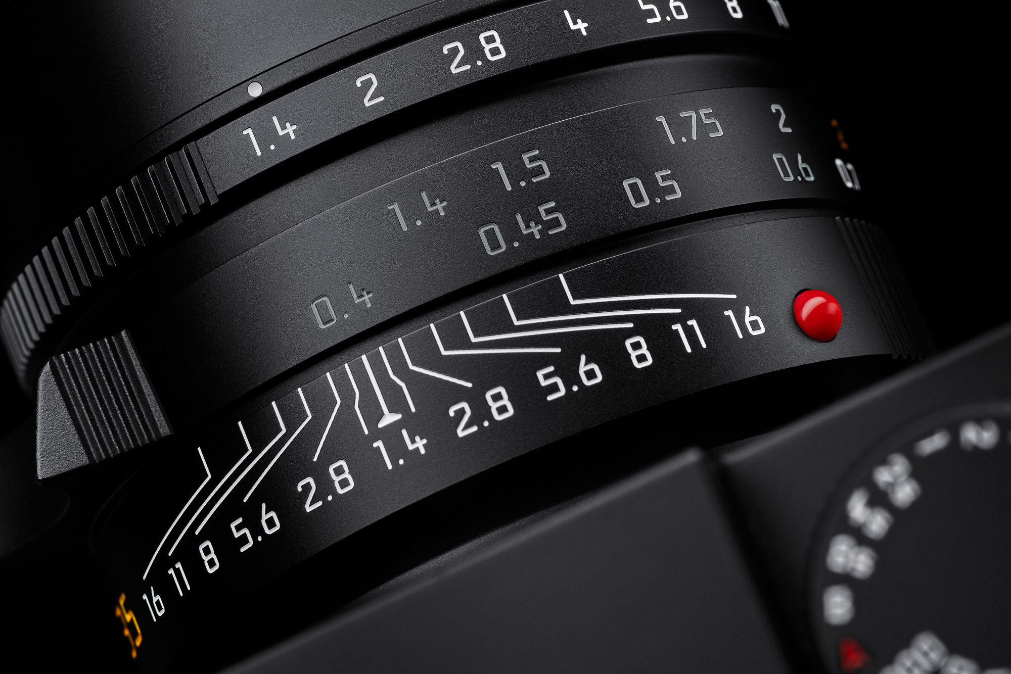 Leica Updates Their Summilux M 35mm F 1 4 Asph Lens Exibart Street