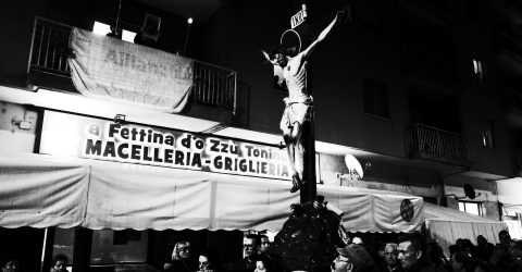 VIA CRUCIS