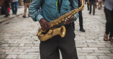 El Saxofonista del tejado