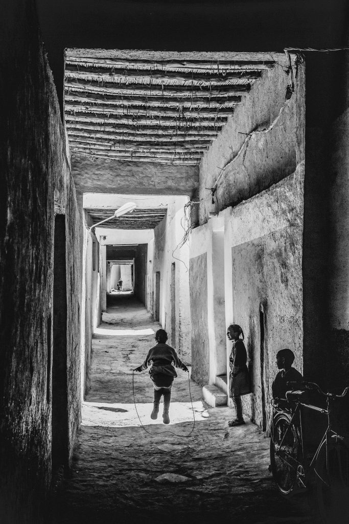 games-of-child-exibart-street