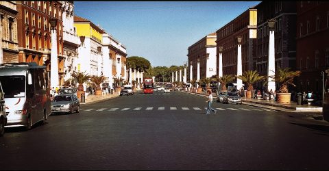 Street view road to or from Vatican city