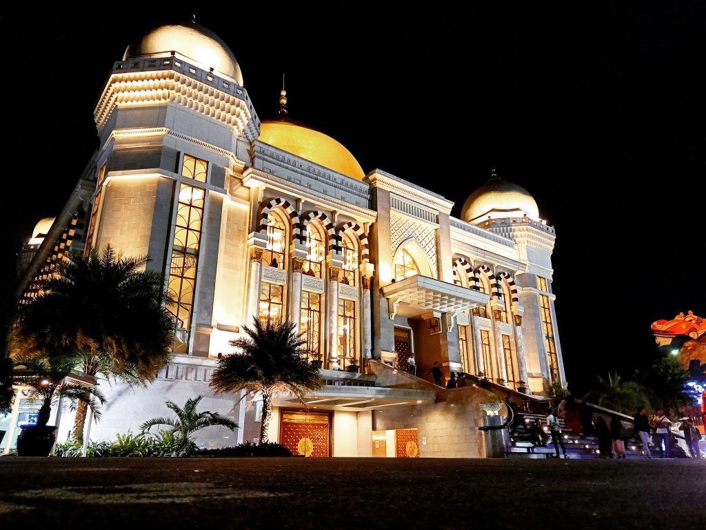 One of the Great Mosque is Bandung  City Exibart Street