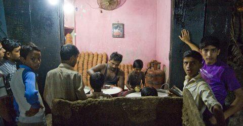 Vendita del Latte a Varanasi