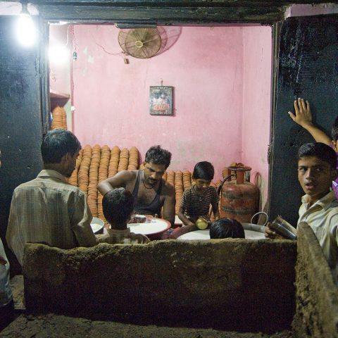 Vendita del Latte a Varanasi