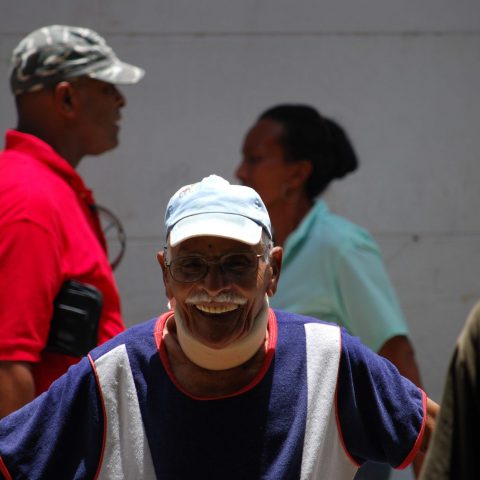 havana street – a cheerful man