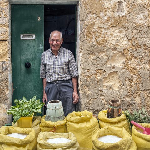 Salt Vendor