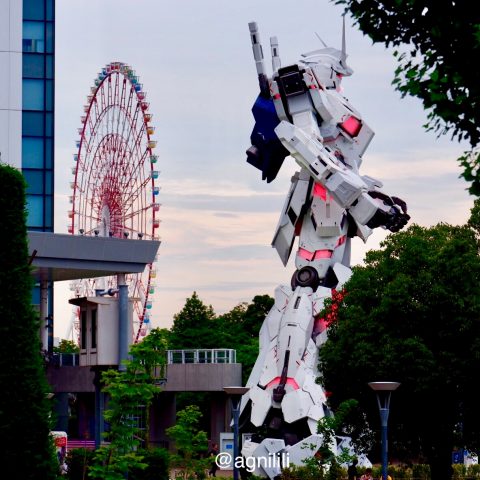 Giant gundam