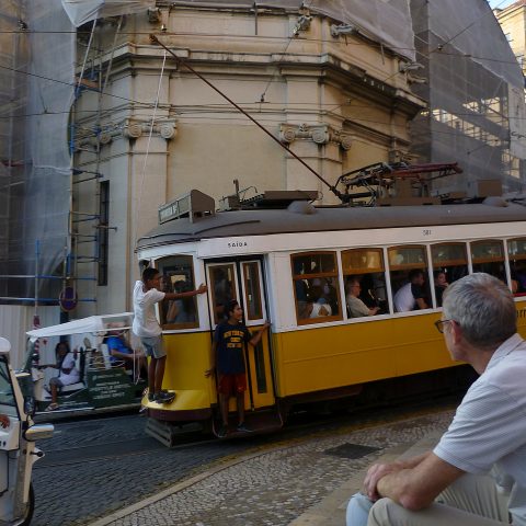 Tram 28